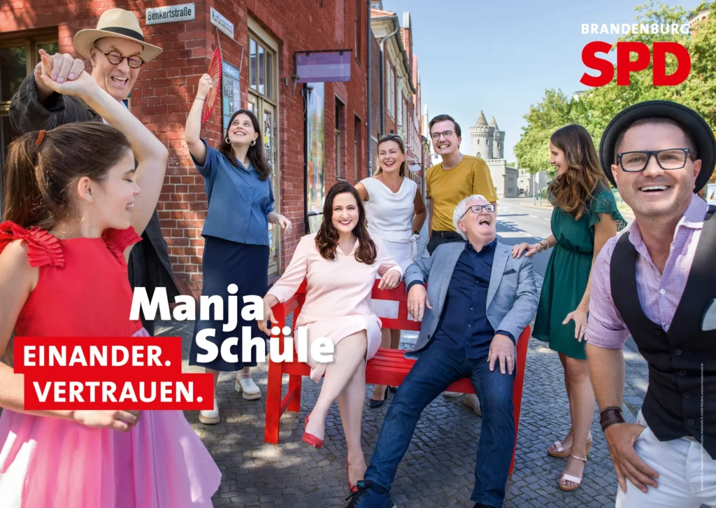 Wahlplakat für Manja Schüle, SPD, Landtagswahl 2024 in Brandenburg Fotografin: Karoline Wolf